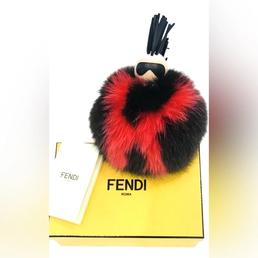 Fendi | Fox Fur Karlito PomPon - Picture 6 of 9